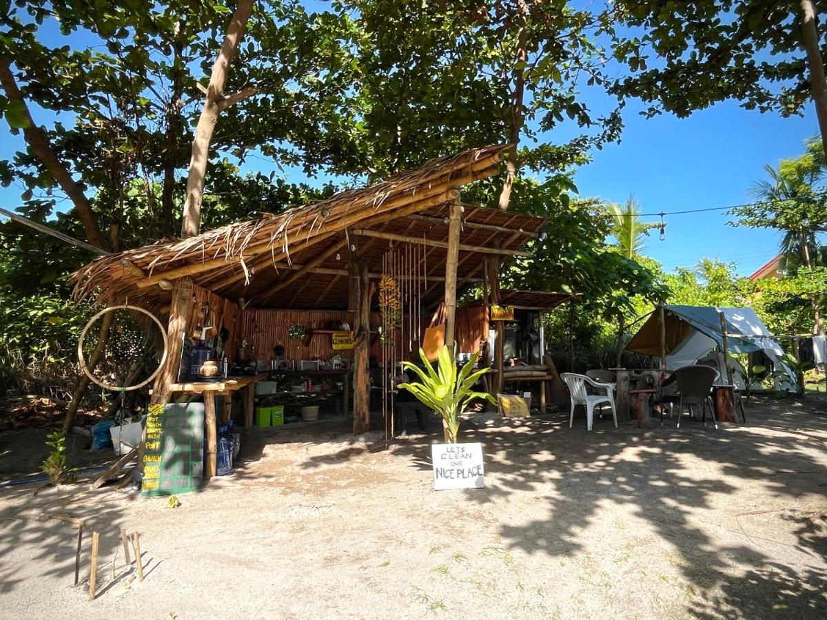 Tribal Huts Community Hostel Daanbantayan Ngoại thất bức ảnh