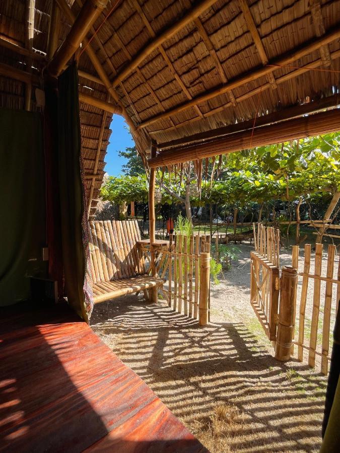 Tribal Huts Community Hostel Daanbantayan Ngoại thất bức ảnh
